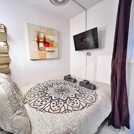 Apartman Rez De Jardin Privatif A 150m De La *