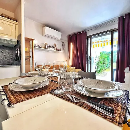 Apartman Rez De Jardin Privatif A 150m De La