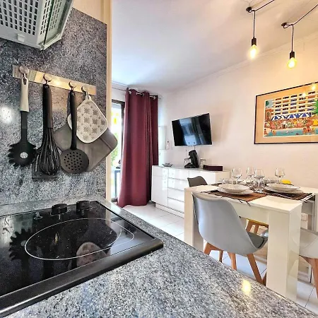 Rez De Jardin Privatif A 150m De La *