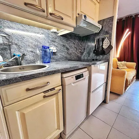 Rez De Jardin Privatif A 150m De La