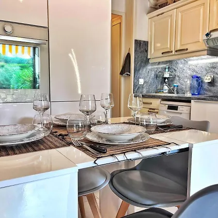 Rez De Jardin Privatif A 150m De La